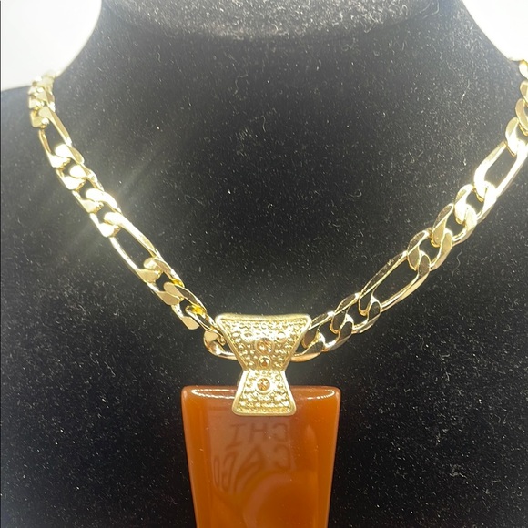 Elegant Brown Cross Pendant Necklace - Picture 4 of 5